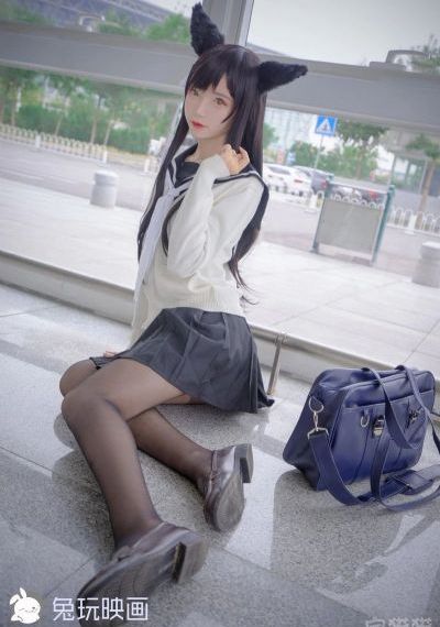 村妇雪白的大肥奶_国产剧免费观看超清