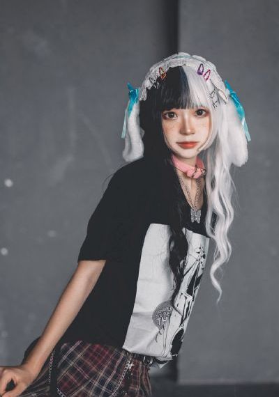 久久亚洲一区二区精品中文字幕_720神马在线观看
