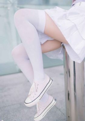 国产美女综合久久久_BD神马影院在线