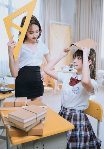 女人18毛片特級一級免費視頻_HD视频大全