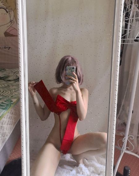 娇妻被领导抱进卧室5分_HD720P欧美电影在线