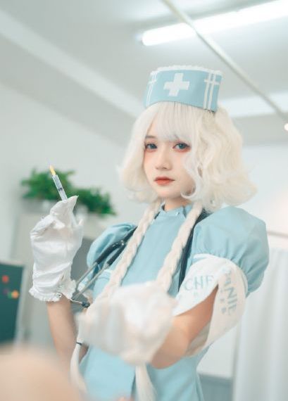 两男吮着她的花蒂nph_超清免费播放