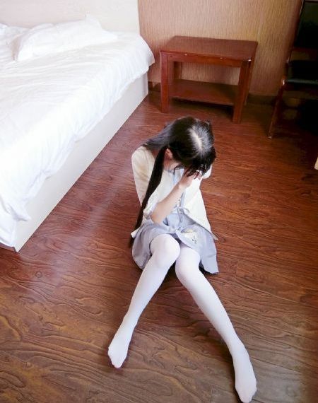 欧美模特吧的麻豆团_无删减在线播放