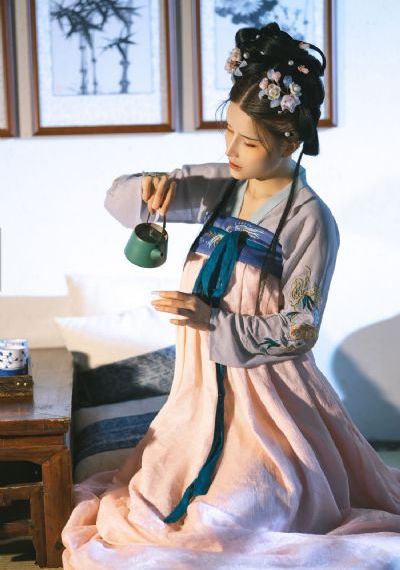 皇上野战h宫交好烫_720手机在线看