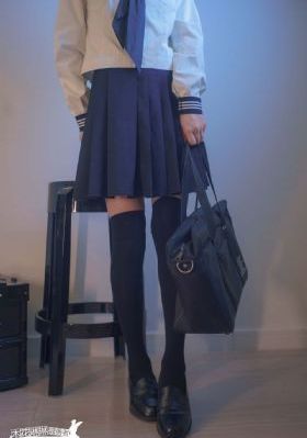 日本大香伊蕉在人线国产_BD英语完整在线观看