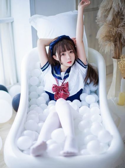 隔着校服揉H奶水H_免费手机在线看片